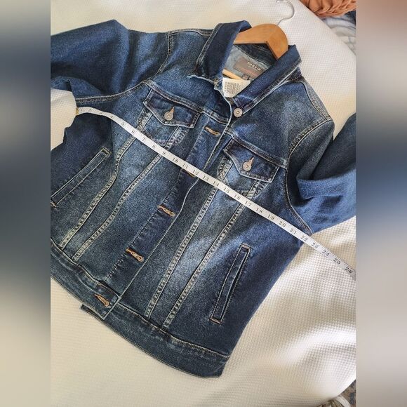 Torrid Women's Blue Denim Jacket New With Tags - Picture 9 of 15